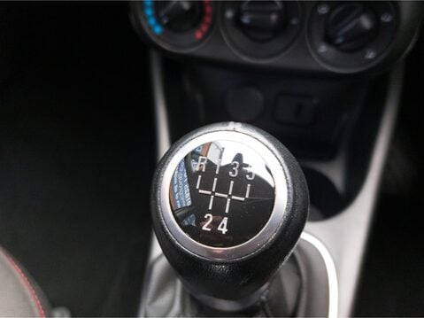 Vauxhall Corsa 1.4 SRi Vx-line Nav Black 5dr 27