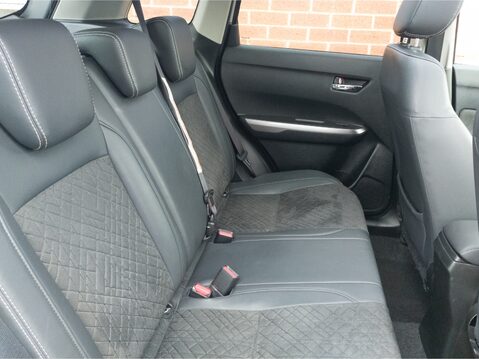 Suzuki Vitara 1.4 Boosterjet 48V Hybrid SZ5 5dr Auto 19
