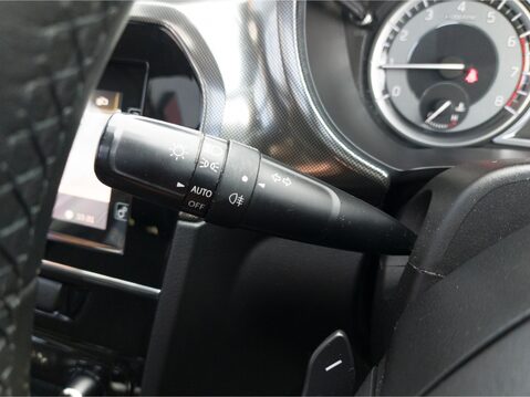 Suzuki Vitara 1.4 Boosterjet 48V Hybrid SZ5 5dr Auto 31
