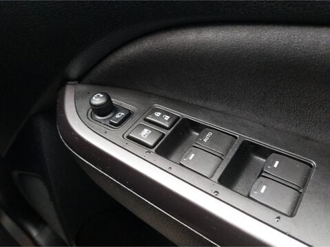 Suzuki Vitara 1.4 Boosterjet 48V Hybrid SZ5 5dr Auto 9