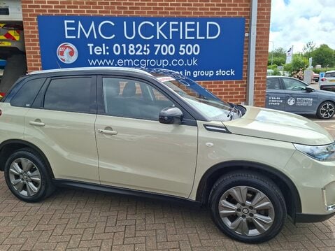 Suzuki Vitara 1.4 Boosterjet 48V Hybrid SZ-T 5dr Auto 1