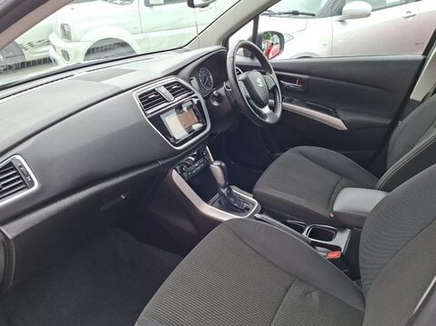 Suzuki SX4 S-Cross 1.0 Boosterjet SZ-T 5dr Auto 3