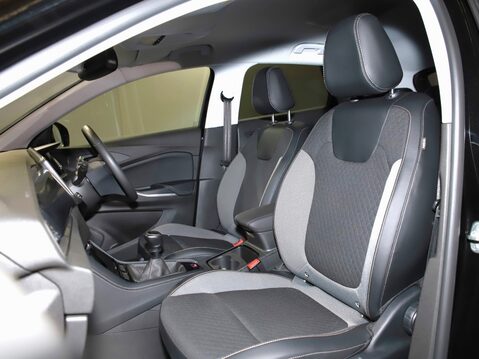 Vauxhall Grandland 1.2 Turbo GS Line 5dr 21