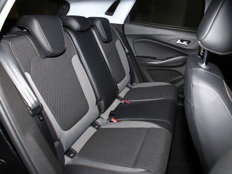 Vauxhall Grandland 1.2 Turbo GS Line 5dr 35
