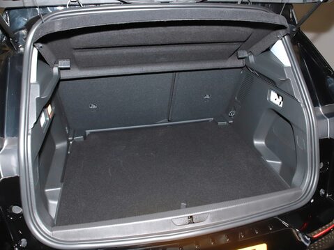 Vauxhall Grandland 1.2 Turbo GS Line 5dr 38