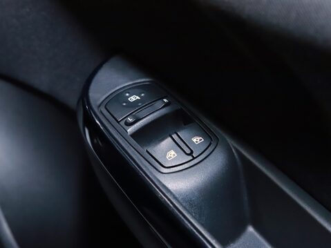 Vauxhall Corsa 1.4 ecoFLEX Energy 5dr [AC] 28