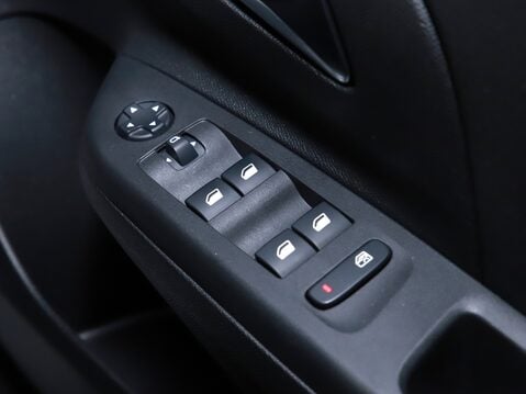 Vauxhall Corsa 100kW SE Nav Premium 50kWh 5dr Auto [11kWCh] 32