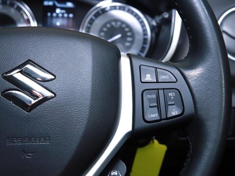 Suzuki Vitara 1.4 Boosterjet 48V Hybrid SZ-T 5dr 28