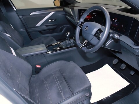 Vauxhall Astra 1.2 Turbo 130 Ultimate 5dr 18