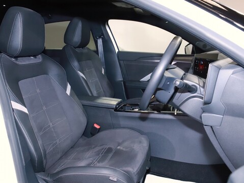 Vauxhall Astra 1.2 Turbo 130 Ultimate 5dr 19