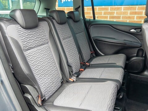 Vauxhall Zafira 2.0 CDTi [165] SE 5dr Auto 37