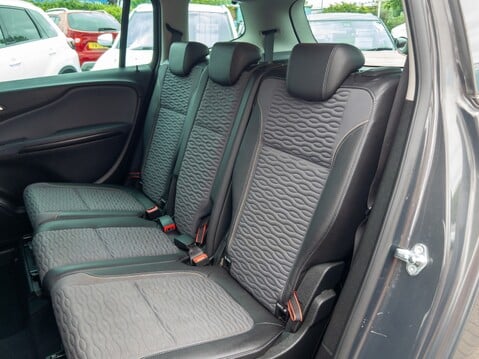 Vauxhall Zafira 2.0 CDTi [165] SE 5dr Auto 38