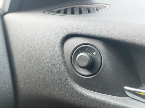Vauxhall Zafira 2.0 CDTi [165] SRi 5dr Auto 29