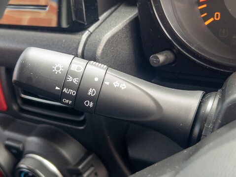Suzuki Jimny 1.5 SZ5 ALLGRIP 3dr 28