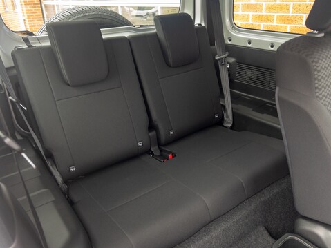 Suzuki Jimny 1.5 SZ5 ALLGRIP 3dr 40