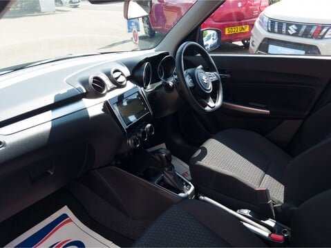 Suzuki Swift 1.2 Dualjet 83 12V Hybrid SZ5 5dr Auto 2