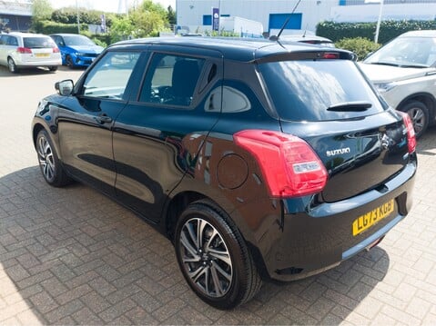 Suzuki Swift 1.2 Dualjet 83 12V Hybrid SZ5 5dr Auto 3