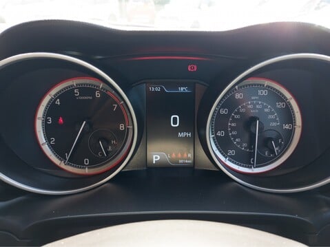 Suzuki Swift 1.2 Dualjet 83 12V Hybrid SZ5 5dr Auto 18