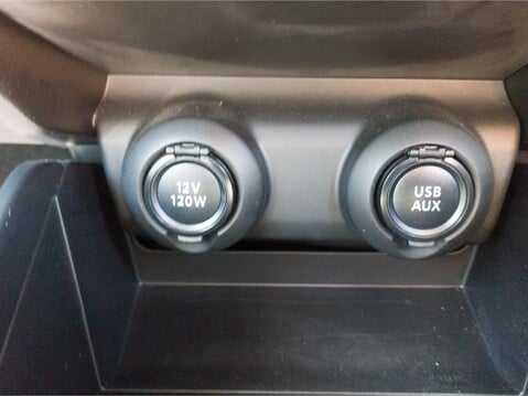 Suzuki Swift 1.2 Dualjet 83 12V Hybrid SZ5 5dr Auto 23