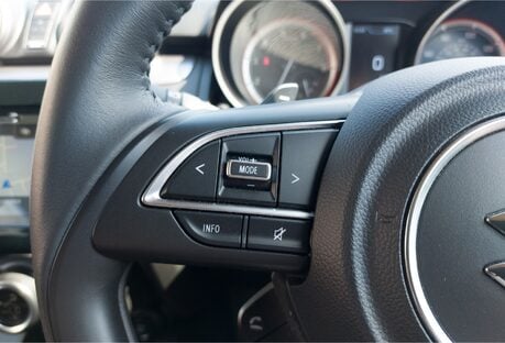 Suzuki Swift 1.2 Dualjet 83 12V Hybrid SZ5 5dr Auto