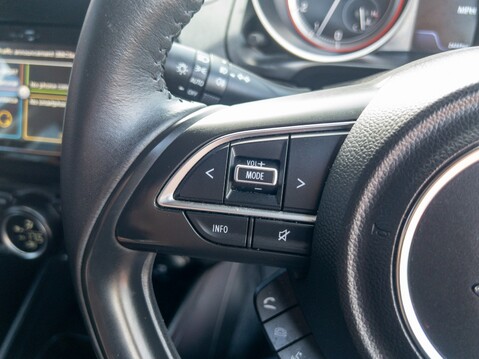 Suzuki Swift 1.2 Dualjet 83 12V Hybrid SZ5 ALLGRIP 5dr 27