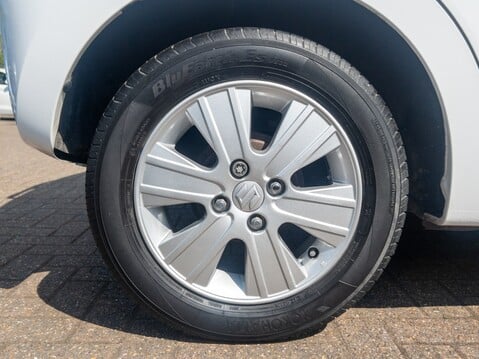Suzuki Celerio 1.0 SZ4 5dr 33