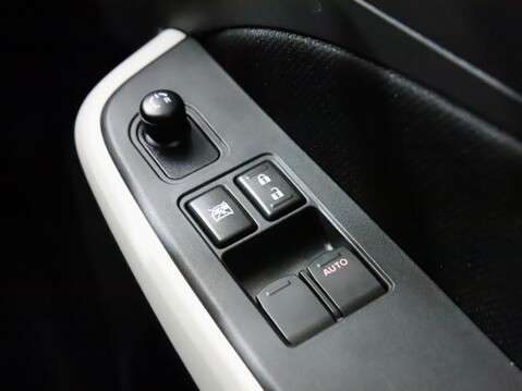 Suzuki Swift 1.2 Dualjet 83 12V Hybrid SZ-L 5dr 30