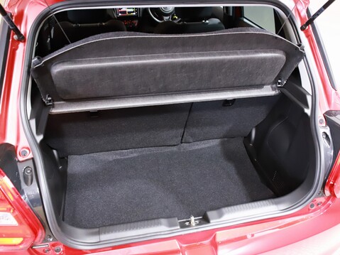 Suzuki Swift 1.2 Dualjet 83 12V Hybrid SZ-L 5dr 35