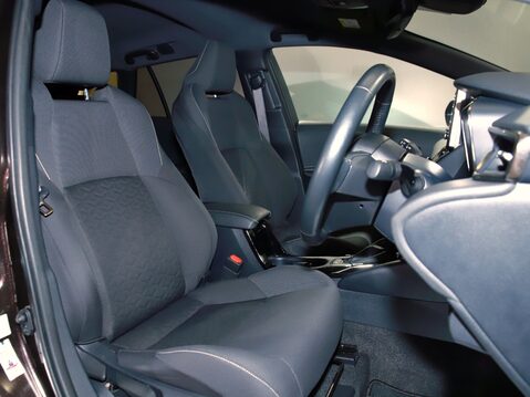 Suzuki Swace 1.8 Hybrid SZ5 5dr CVT 19