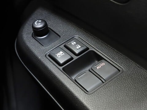 Suzuki Ignis 1.2 Dualjet 12V Hybrid SZ-T 5dr 29