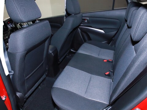 Suzuki S-Cross 1.4 Boosterjet 48V Hybrid Motion 5dr 33