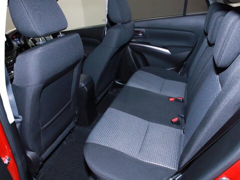 Suzuki S-Cross 1.4 Boosterjet 48V Hybrid Motion 5dr 33