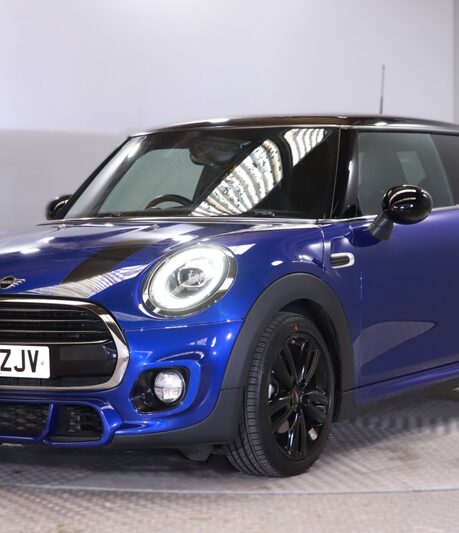 Mini Hatchback 1.5 Cooper II 3dr Auto [Chili/Nav+ Pack]