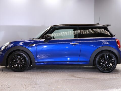 Mini Hatchback 1.5 Cooper II 3dr Auto [Chili/Nav+ Pack] 7