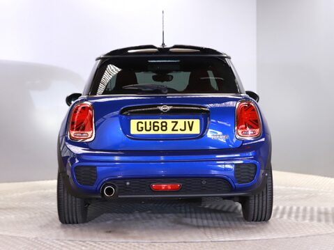 Mini Hatchback 1.5 Cooper II 3dr Auto [Chili/Nav+ Pack] 8