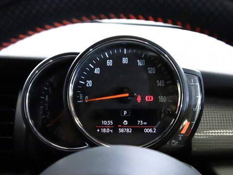 Mini Hatchback 1.5 Cooper II 3dr Auto [Chili/Nav+ Pack] 21