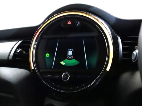 Mini Hatchback 1.5 Cooper II 3dr Auto [Chili/Nav+ Pack] 23