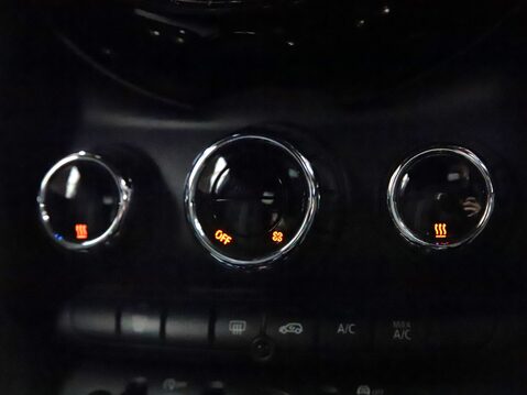 Mini Hatchback 1.5 Cooper II 3dr Auto [Chili/Nav+ Pack] 24
