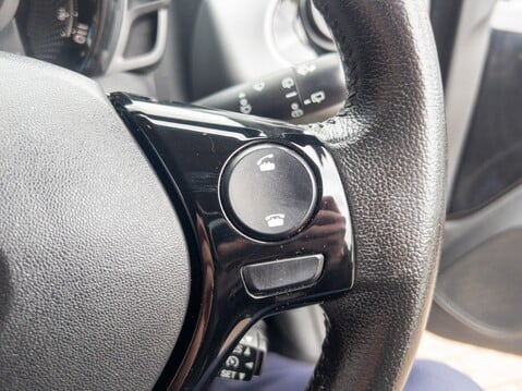 Toyota Aygo 1.0 VVT-i X-Plore 5dr 24