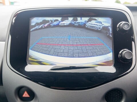 Toyota Aygo 1.0 VVT-i X-Plore 5dr 30