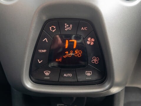 Toyota Aygo 1.0 VVT-i X-Plore 5dr 32