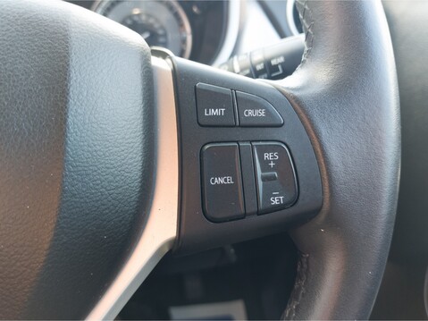 Suzuki Vitara 1.4 Boosterjet SZ-T 5dr Auto 25