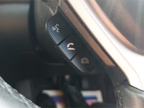 Suzuki Vitara 1.4 Boosterjet SZ-T 5dr Auto 32