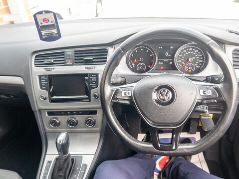 Volkswagen Golf 1.4 TSI SE 5dr DSG 18