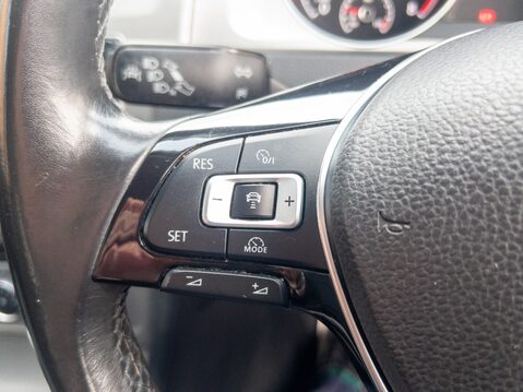 Volkswagen Golf 1.4 TSI SE 5dr DSG 23