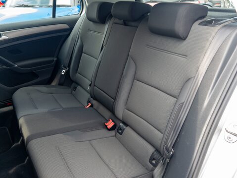 Volkswagen Golf 1.4 TSI SE 5dr DSG 42