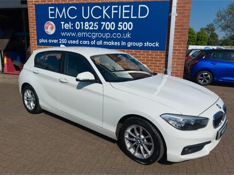 BMW 1 Series 116d SE 5dr [Nav] 1