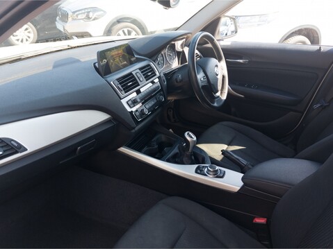 BMW 1 Series 116d SE 5dr [Nav] 2