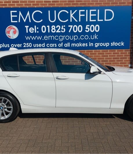 BMW 1 Series 116d SE 5dr [Nav]