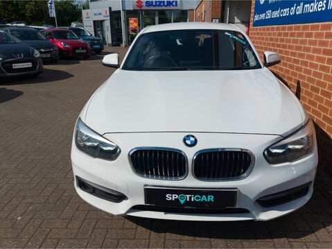 BMW 1 Series 116d SE 5dr [Nav] 6